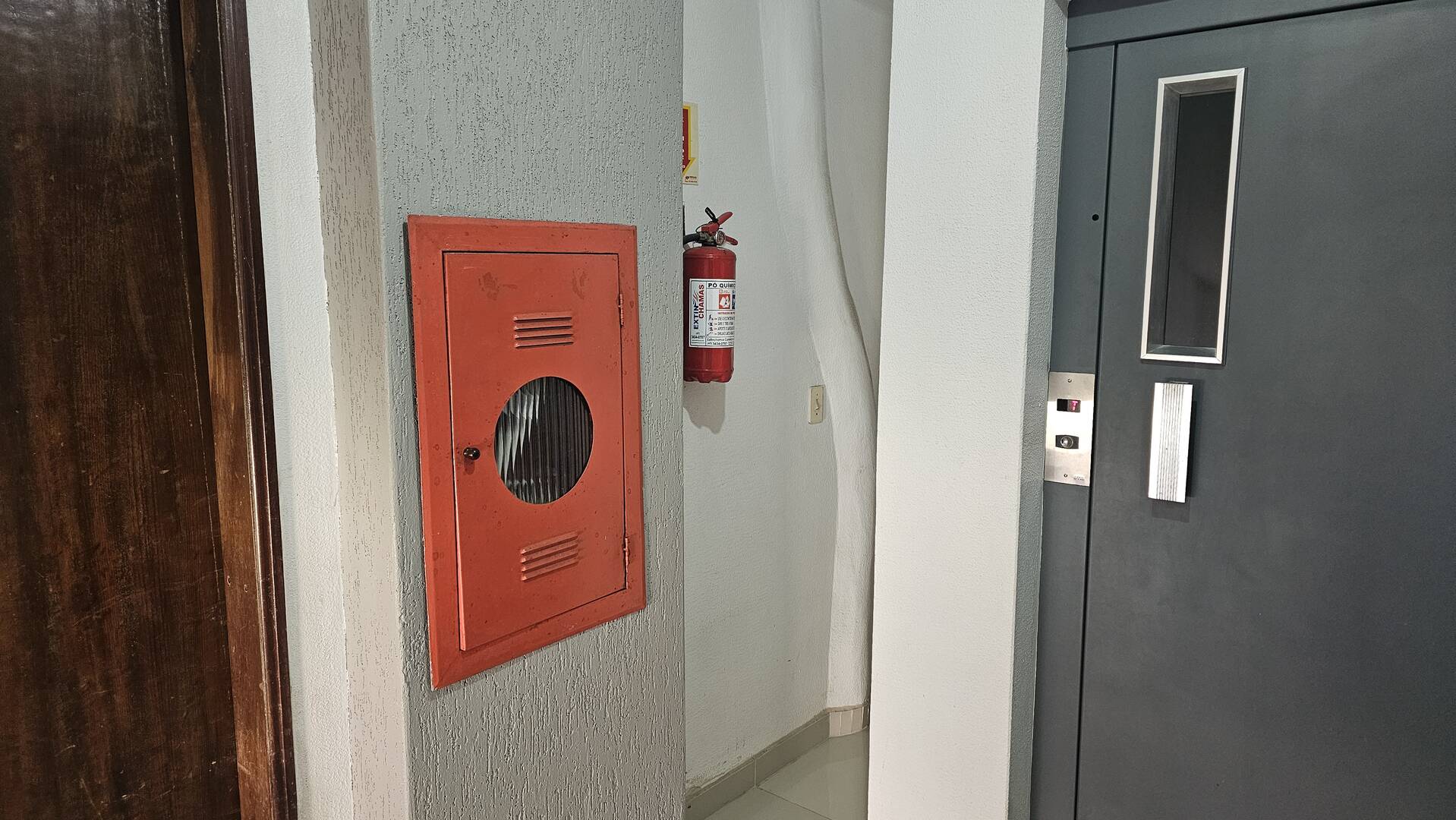 Apartamento à venda com 2 quartos, 60m² - Foto 19