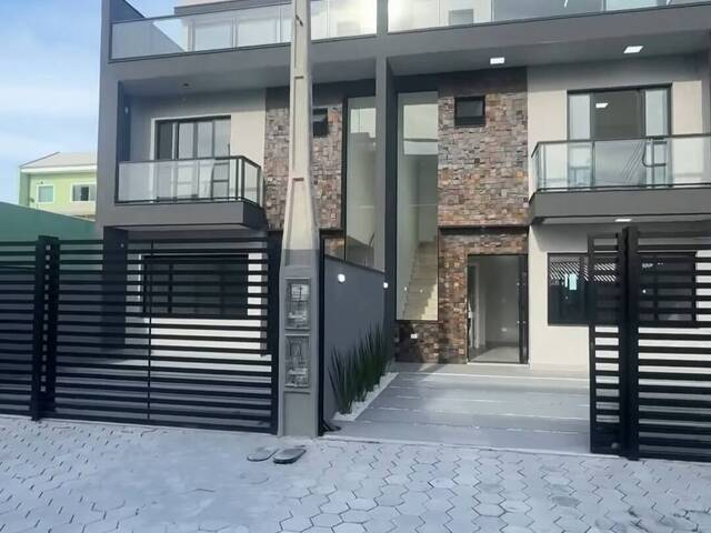 #610 - Triplex para Venda em Pontal do Paraná - PR