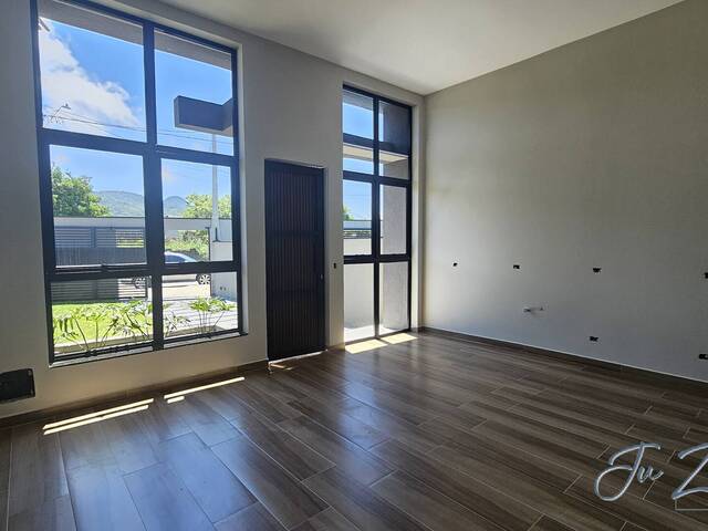 #212 - Casa para Venda em Matinhos - PR