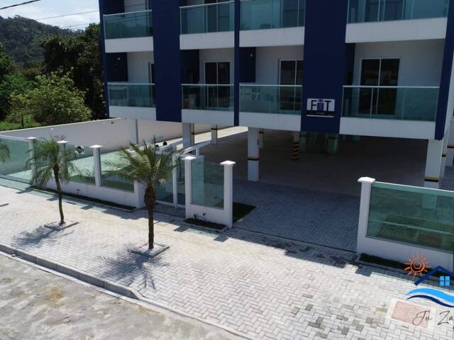 #388 - Apartamento para Venda em Matinhos - PR