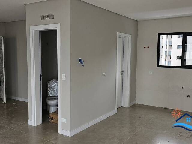 Apartamento para Venda em Matinhos - 4