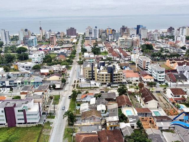 #33 - Apartamento para Venda em Matinhos - PR