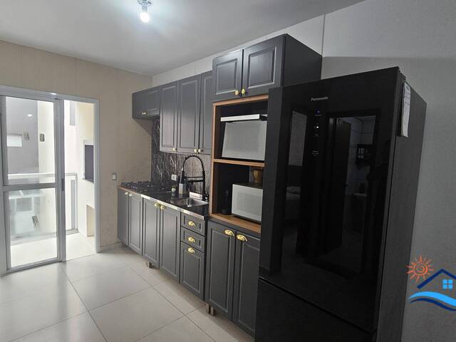 #230 - Apartamento para Venda em Matinhos - PR