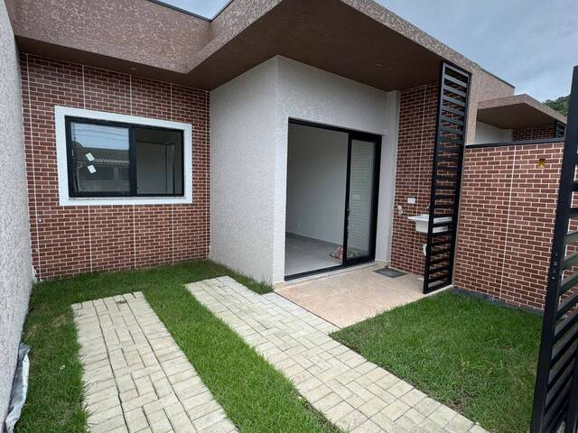#421 - Casa para Venda em Matinhos - PR - 2