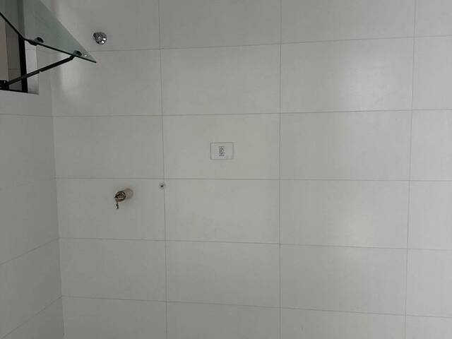 Sobrado para Venda em Matinhos - 4