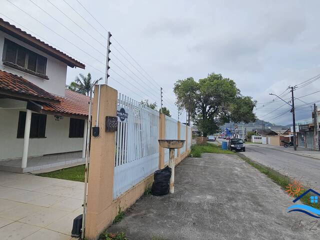 #625 - Sobrado para Locação em Matinhos - PR