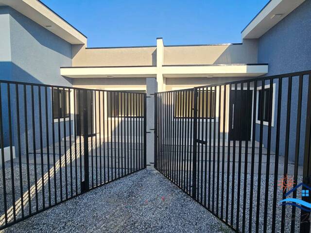#627 - Casa para Venda em Matinhos - PR - 2