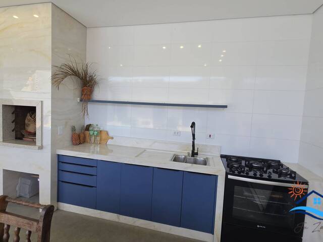 Casa para Venda em Matinhos - 3