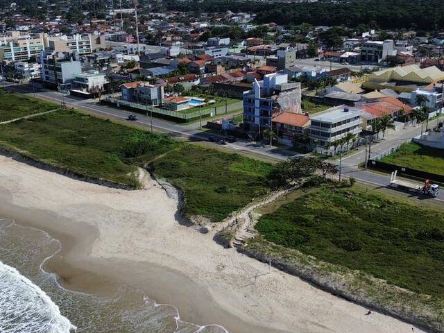 #532 - Apartamento para Venda em Matinhos - PR