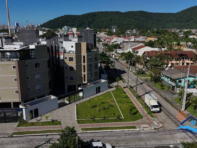 #33 - Apartamento para Venda em Matinhos - PR