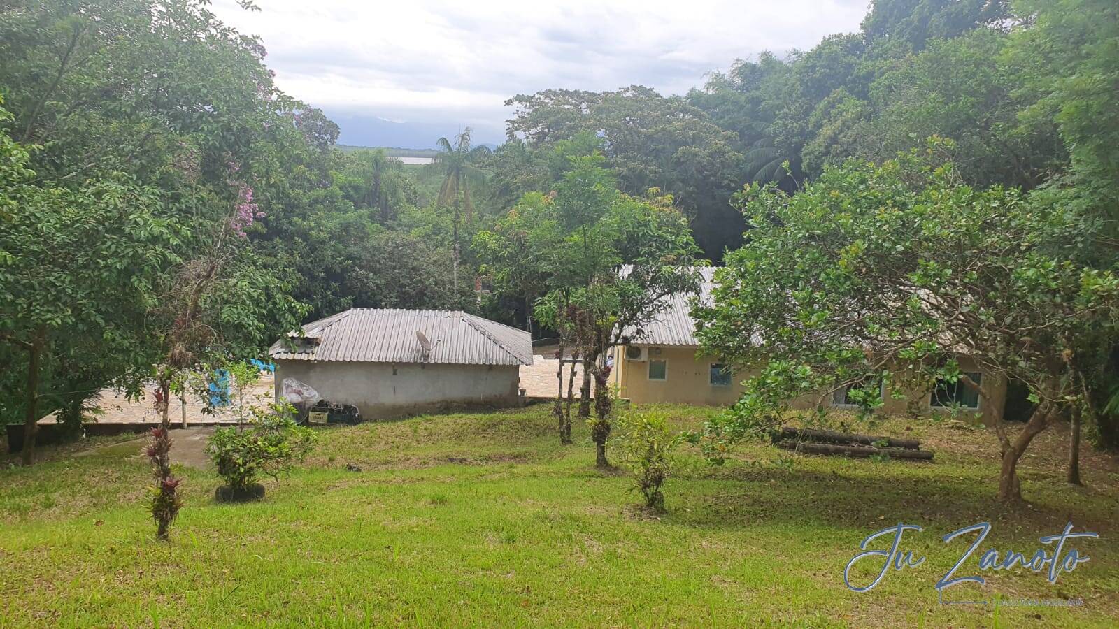 Chácara à venda com 3 quartos, 100m² - Foto 5