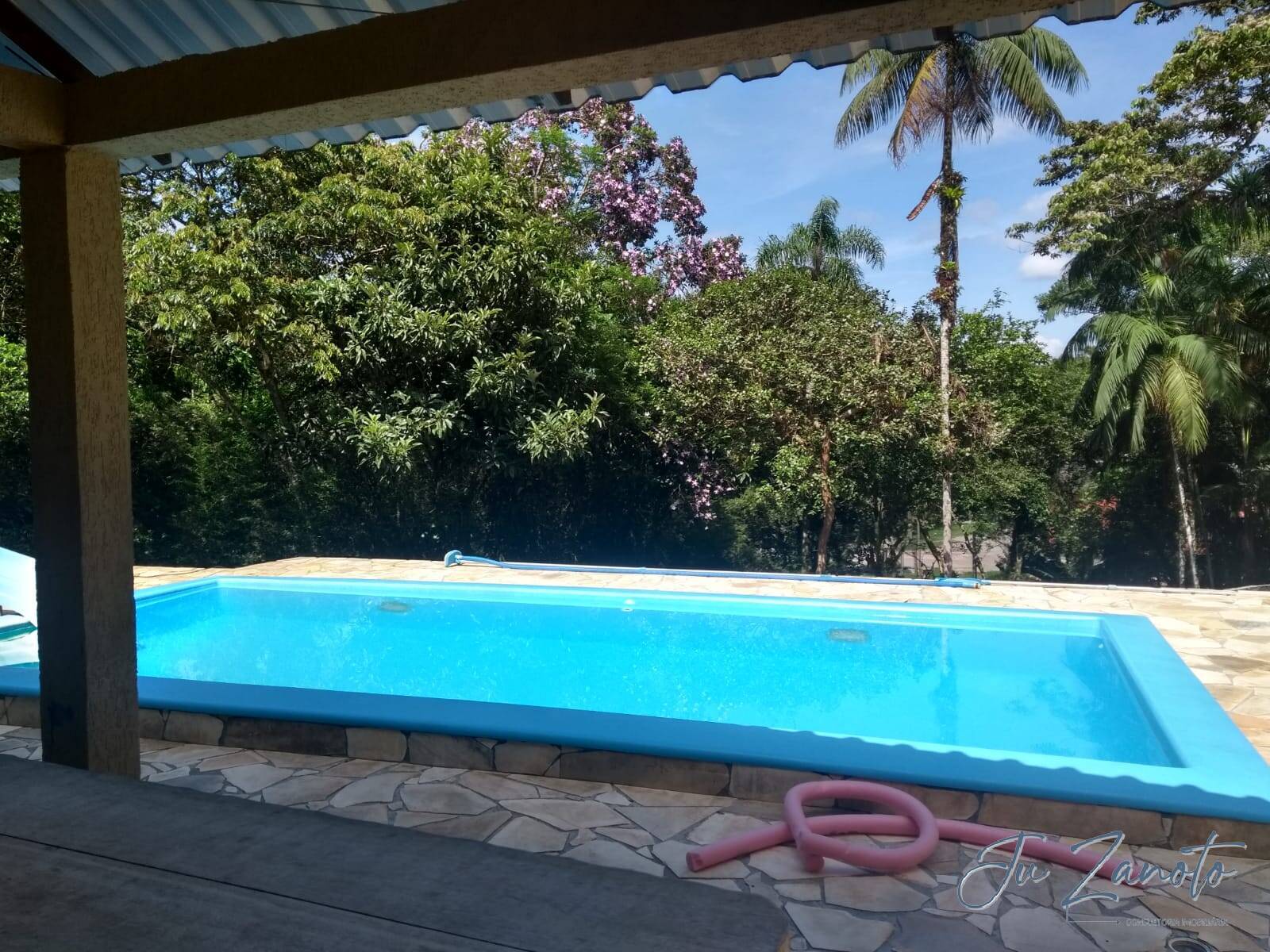 Chácara à venda com 3 quartos, 100m² - Foto 8