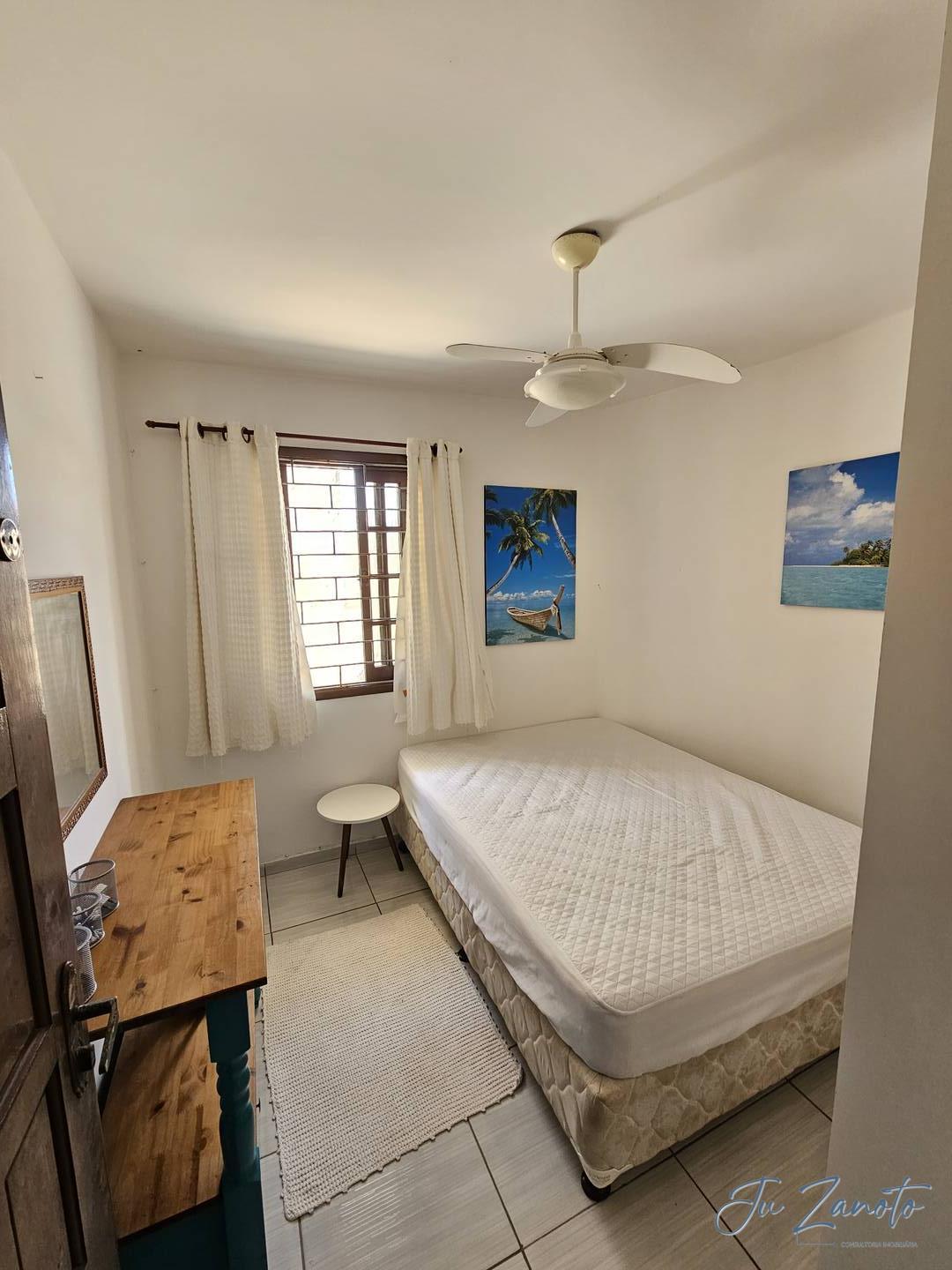 Casa à venda com 3 quartos, 70m² - Foto 11