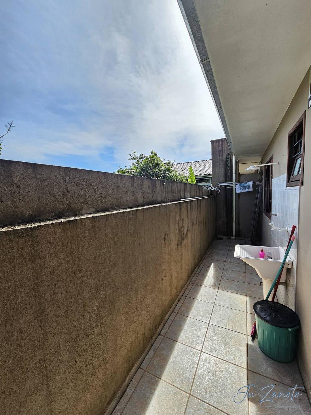 Casa à venda com 3 quartos, 70m² - Foto 17