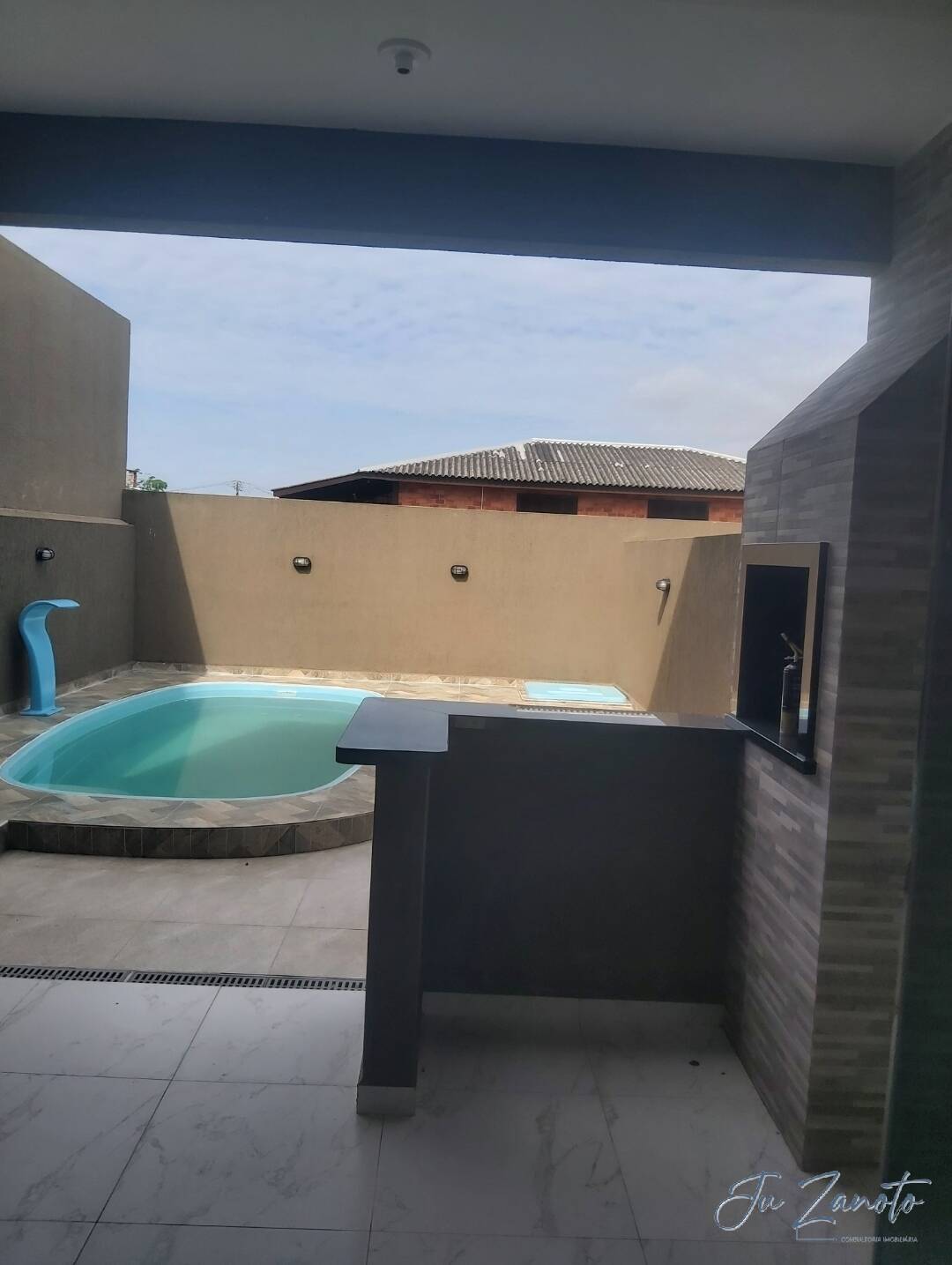 Casa, 3 quartos, 136 m² - Foto 1