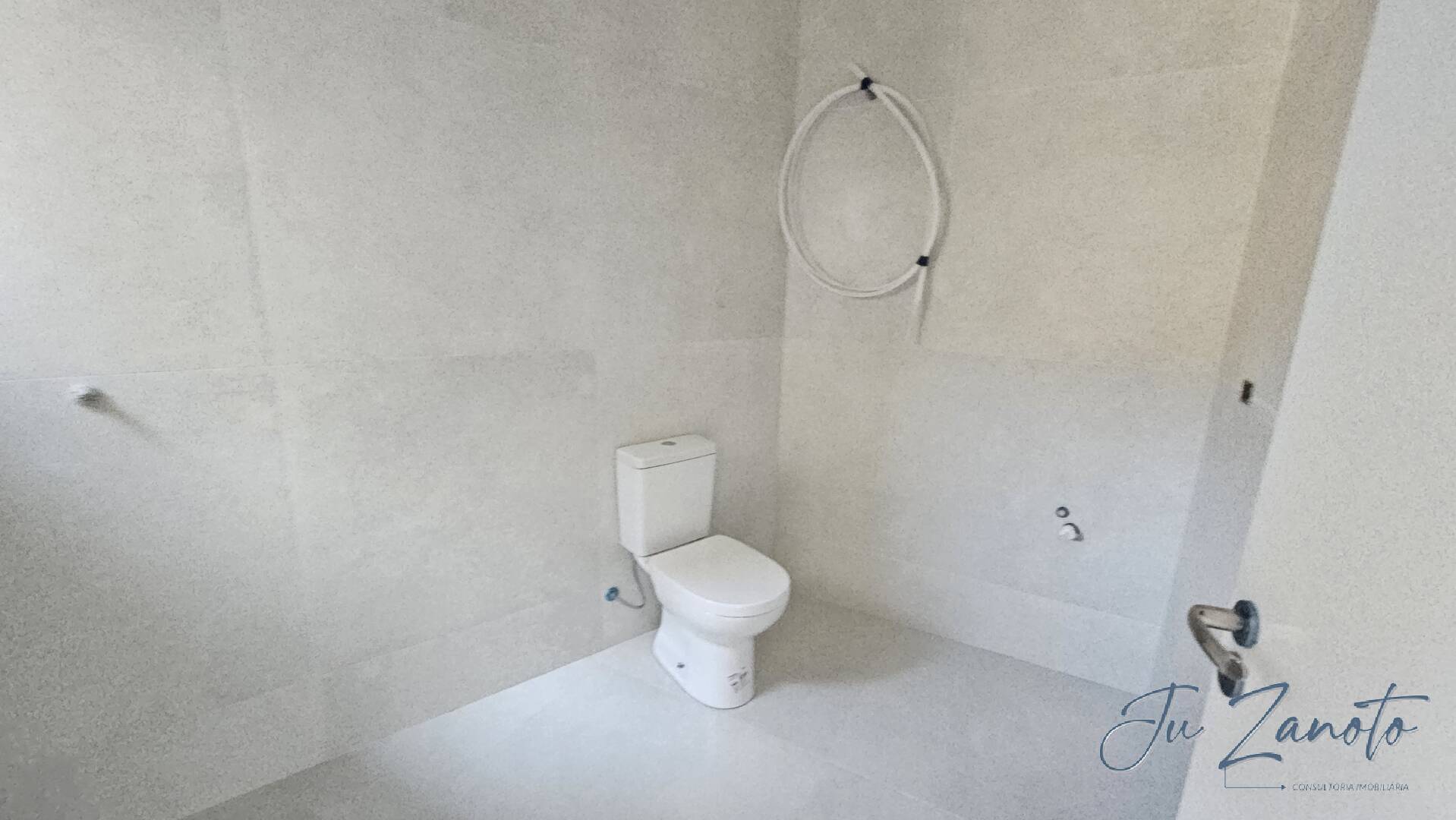 Casa à venda com 3 quartos, 82m² - Foto 7