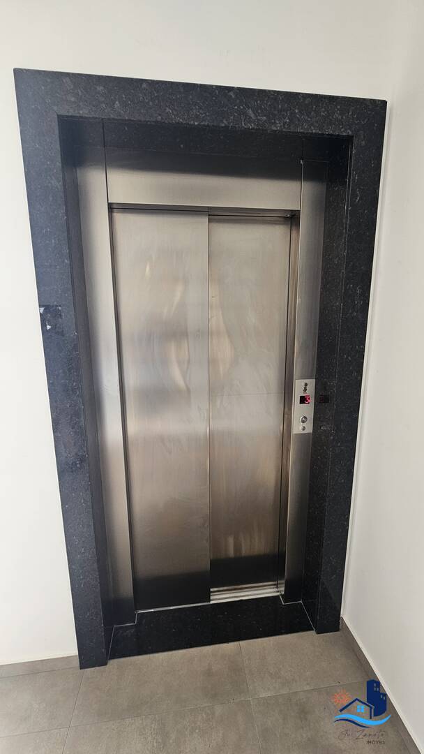 Apartamento à venda com 2 quartos, 67m² - Foto 11