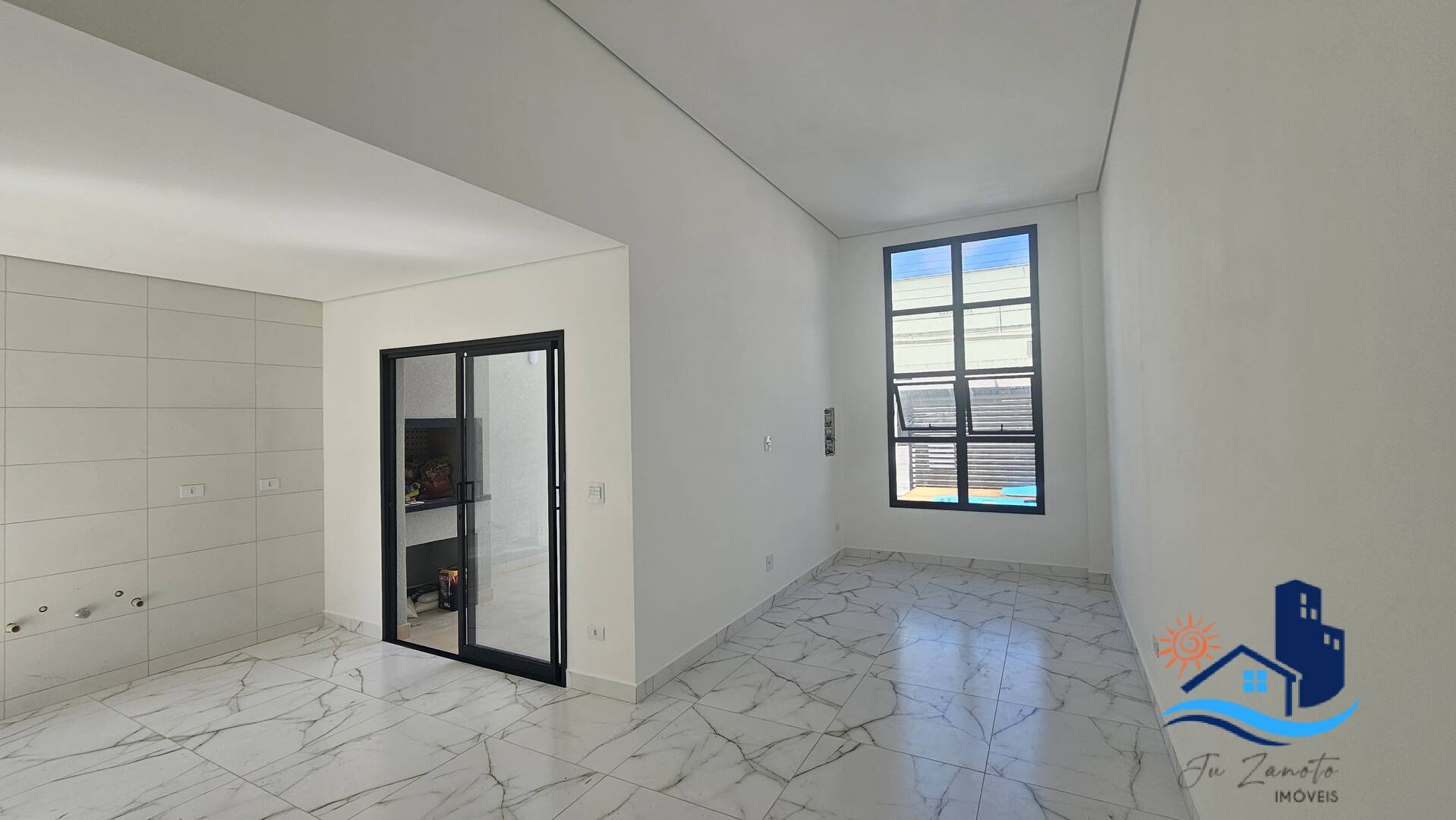 Casa à venda com 3 quartos, 75m² - Foto 5