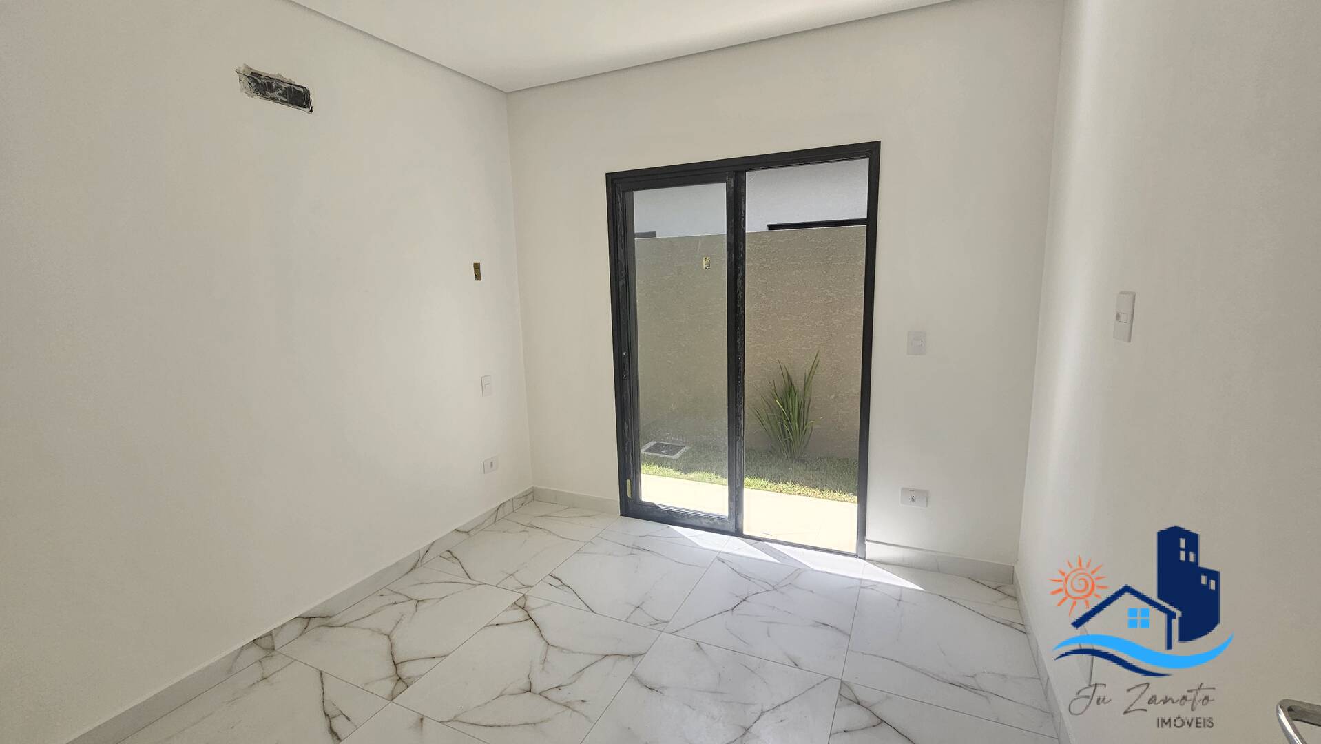 Casa à venda com 3 quartos, 75m² - Foto 8