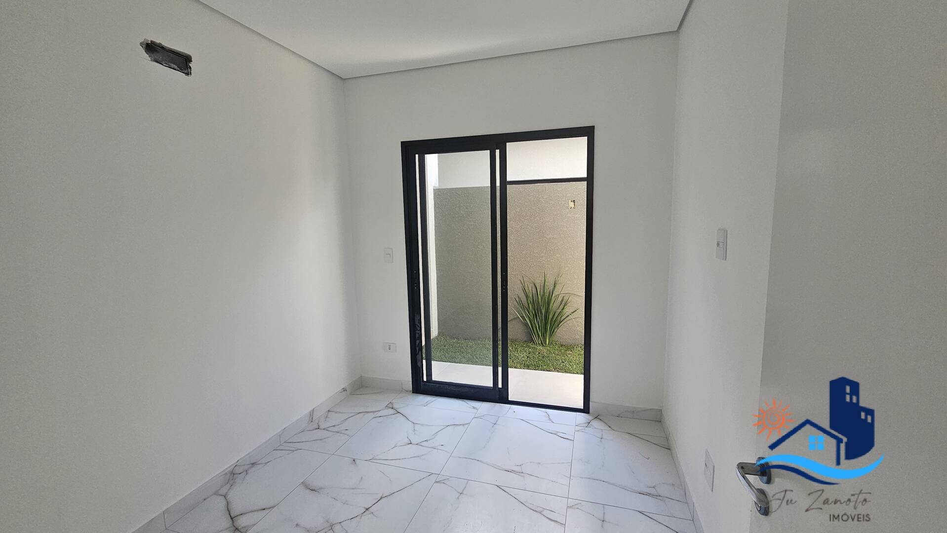Casa à venda com 3 quartos, 75m² - Foto 10