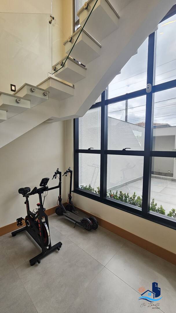 Casa à venda com 3 quartos, 169m² - Foto 14