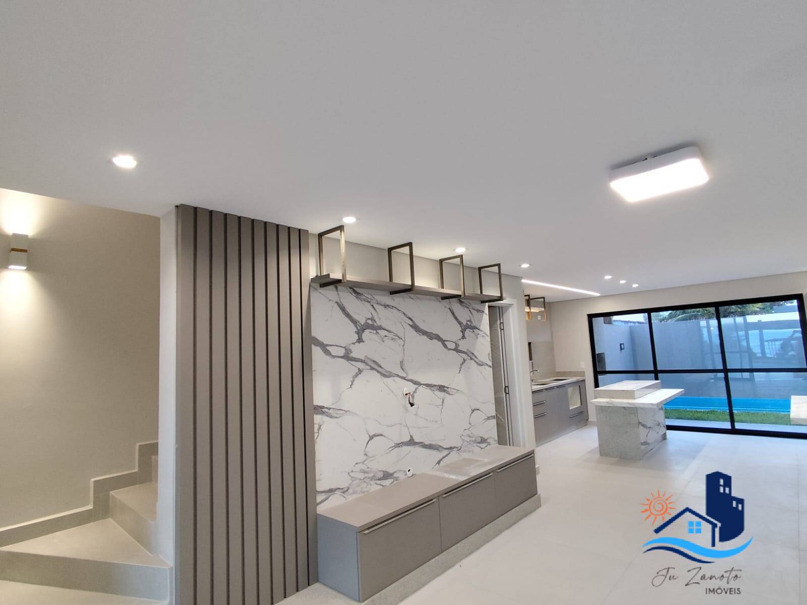 Casa à venda com 4 quartos, 177m² - Foto 3