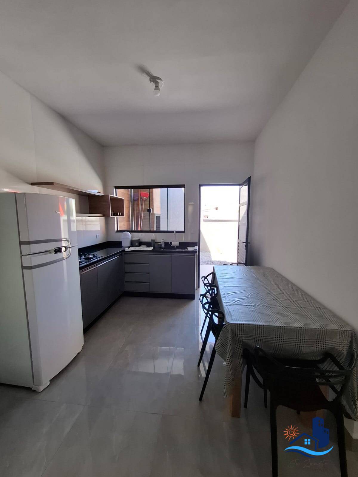 Casa à venda com 2 quartos, 49m² - Foto 13