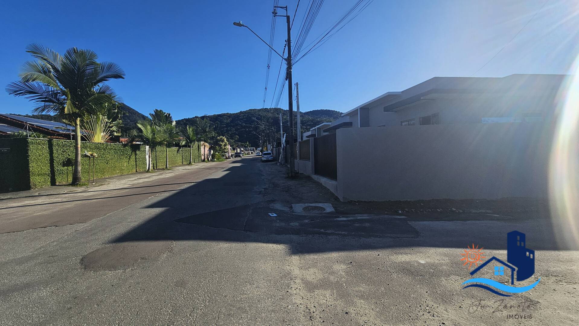 Casa à venda com 2 quartos, 50m² - Foto 1