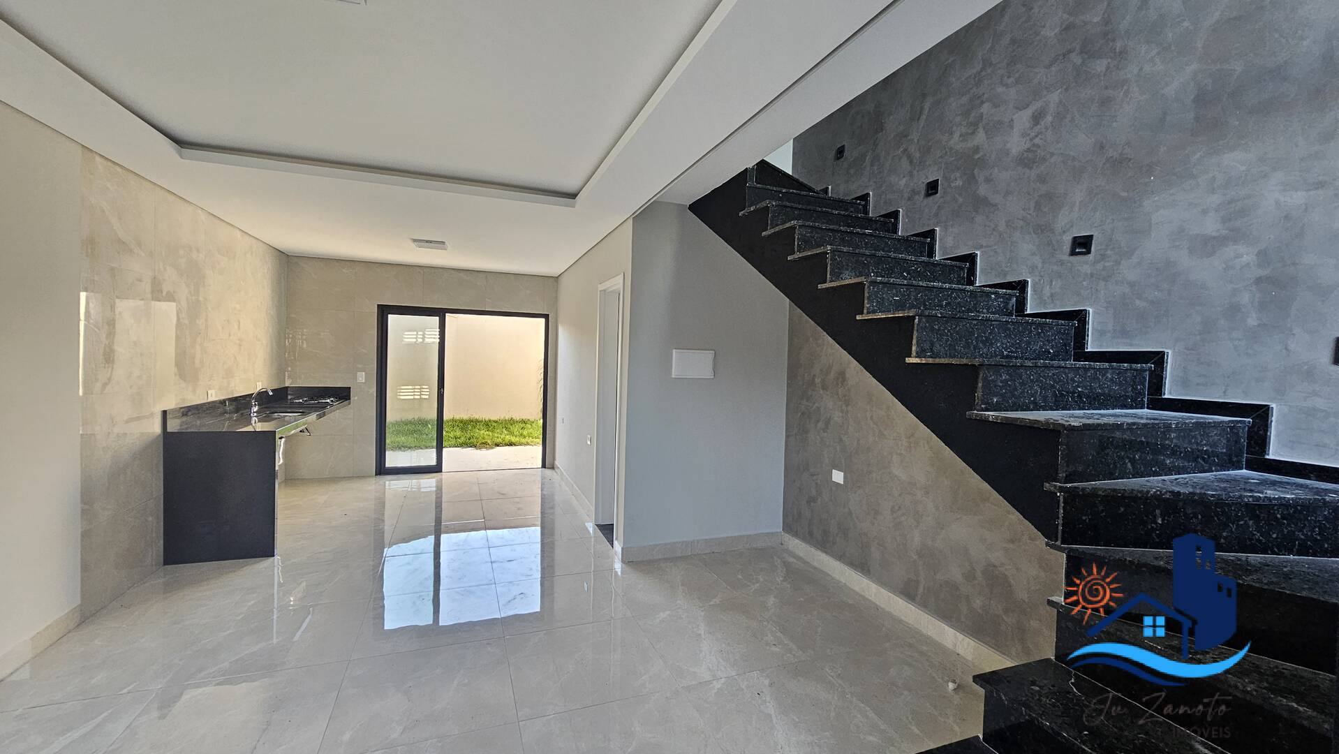 Apartamento à venda com 2 quartos, 79m² - Foto 5