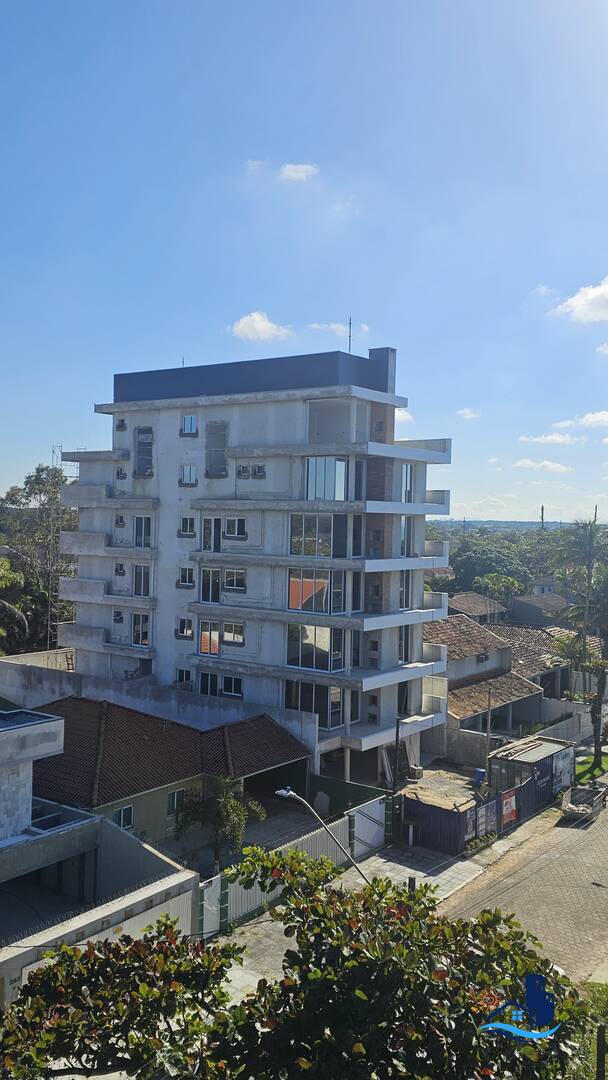 Apartamento à venda com 3 quartos, 170m² - Foto 2