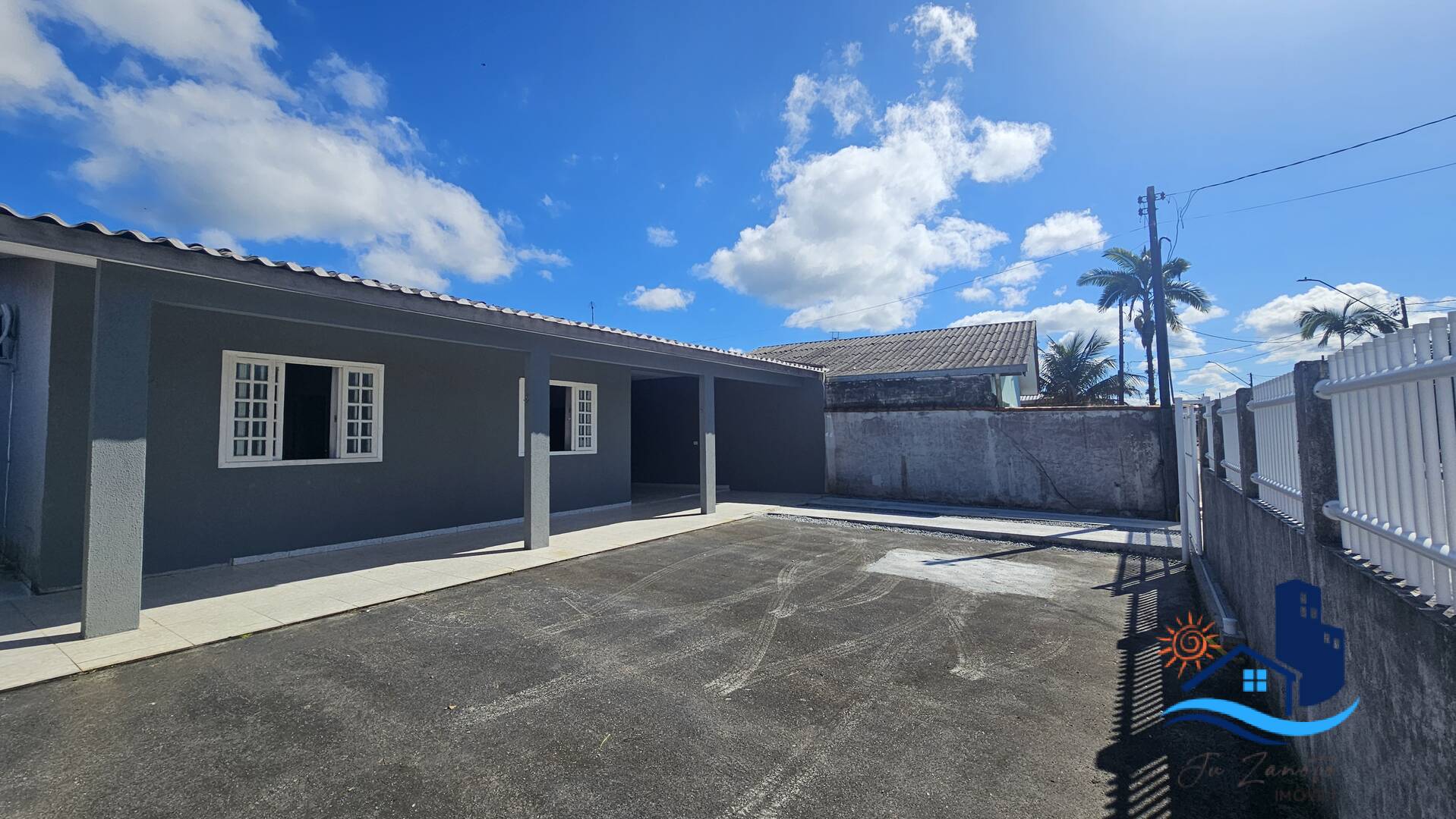 Casa à venda com 3 quartos, 258m² - Foto 3