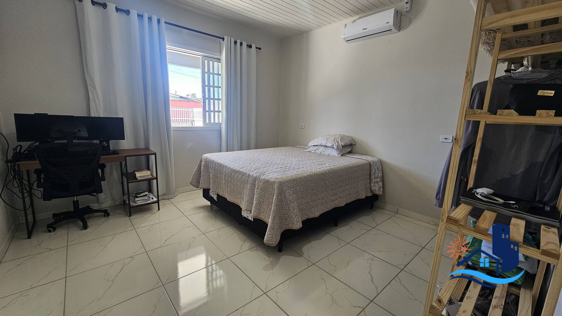 Casa à venda com 3 quartos, 258m² - Foto 9