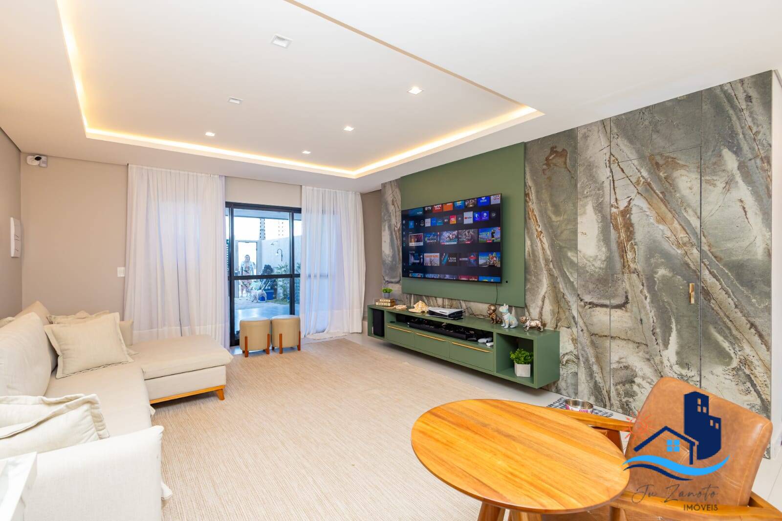 Casa à venda com 4 quartos, 272m² - Foto 3
