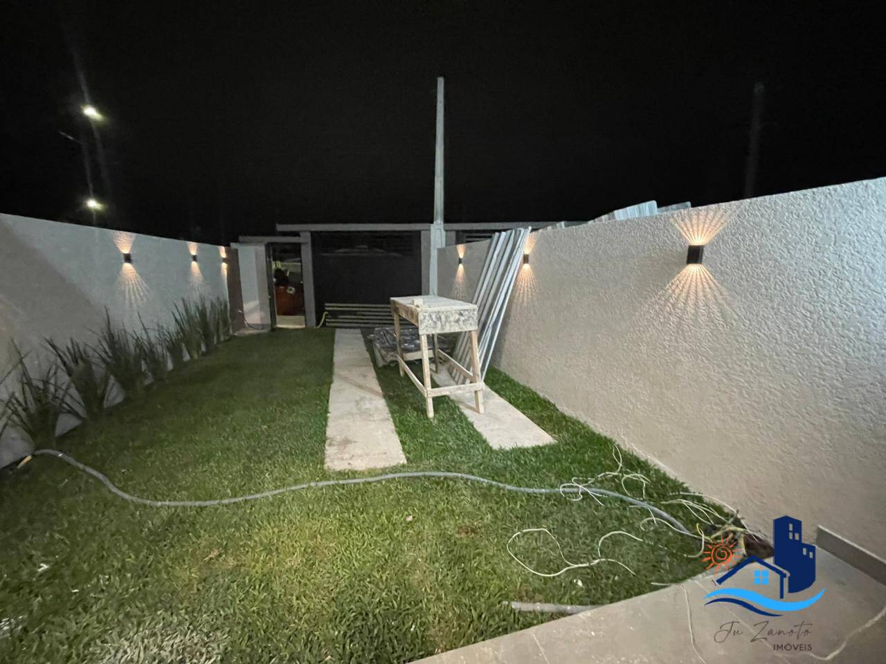 Casa à venda com 3 quartos, 70m² - Foto 15