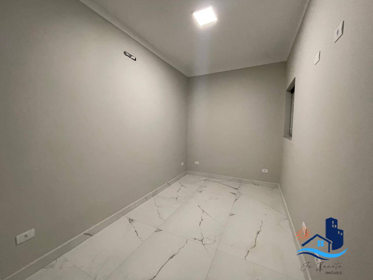 Casa à venda com 3 quartos, 70m² - Foto 10