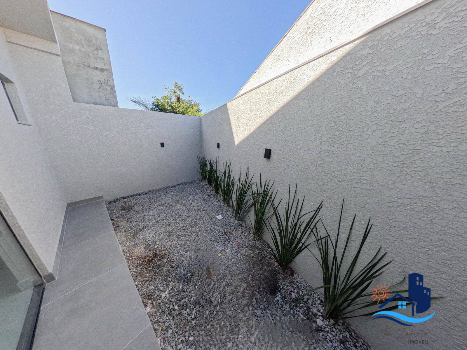 Casa à venda com 3 quartos, 70m² - Foto 14