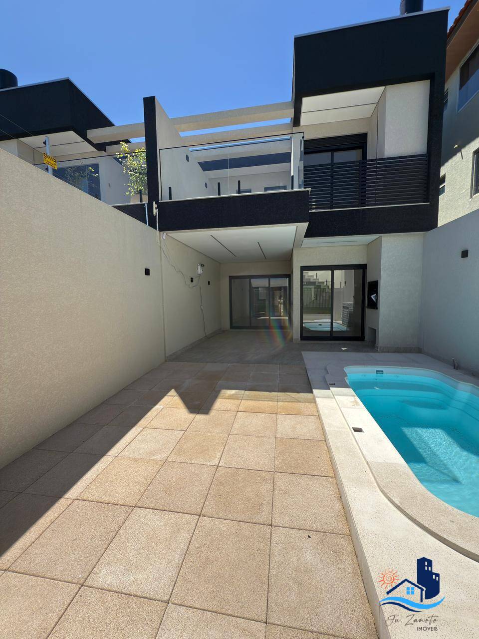 Casa, 4 quartos, 175 m² - Foto 1