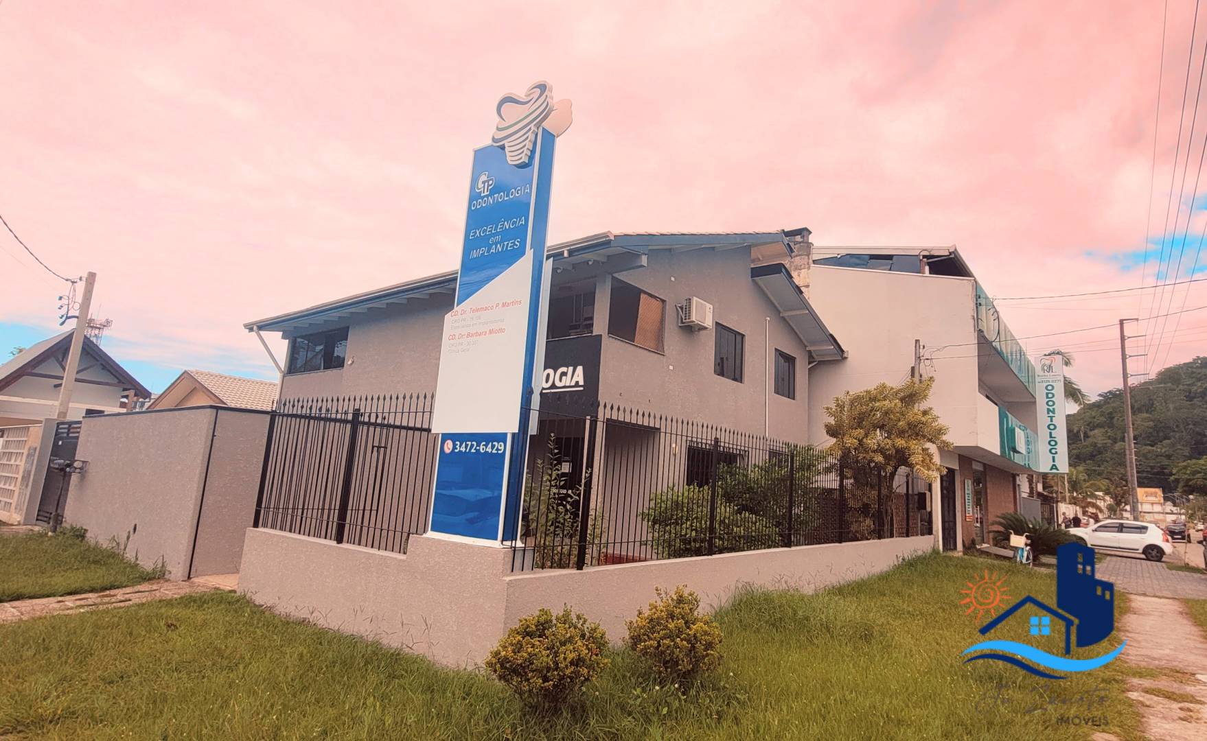 Sobrado, 3 quartos, 243 m² - Foto 1