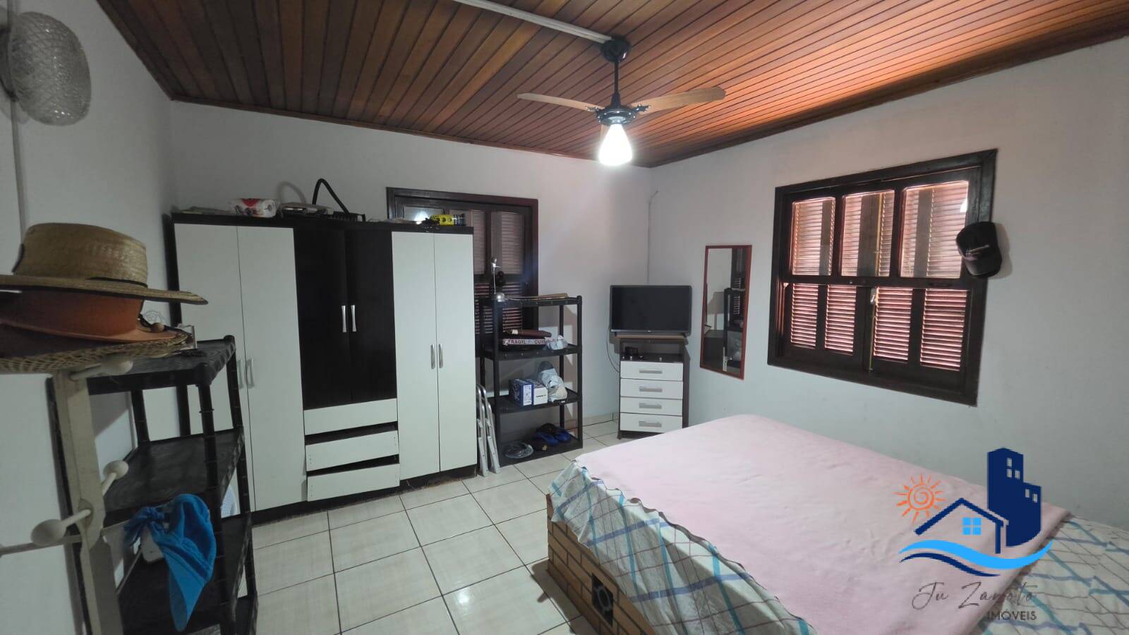 Casa, 5 quartos, 165 m² - Foto 2