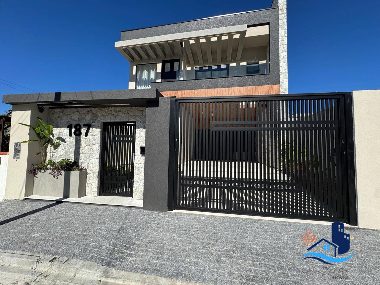 Casa, 4 quartos, 268 m² - Foto 3