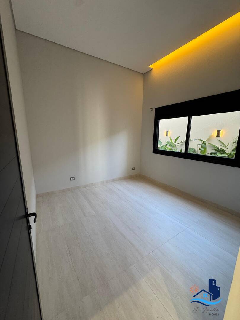 Casa, 4 quartos, 268 m² - Foto 29