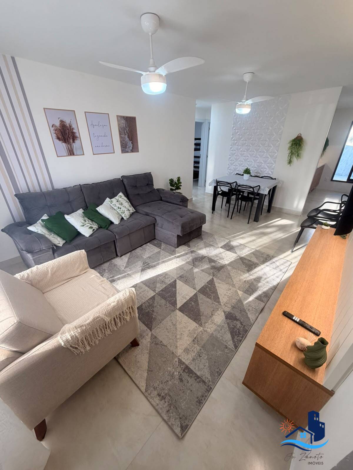 Casa, 3 quartos, 240 m² - Foto 3