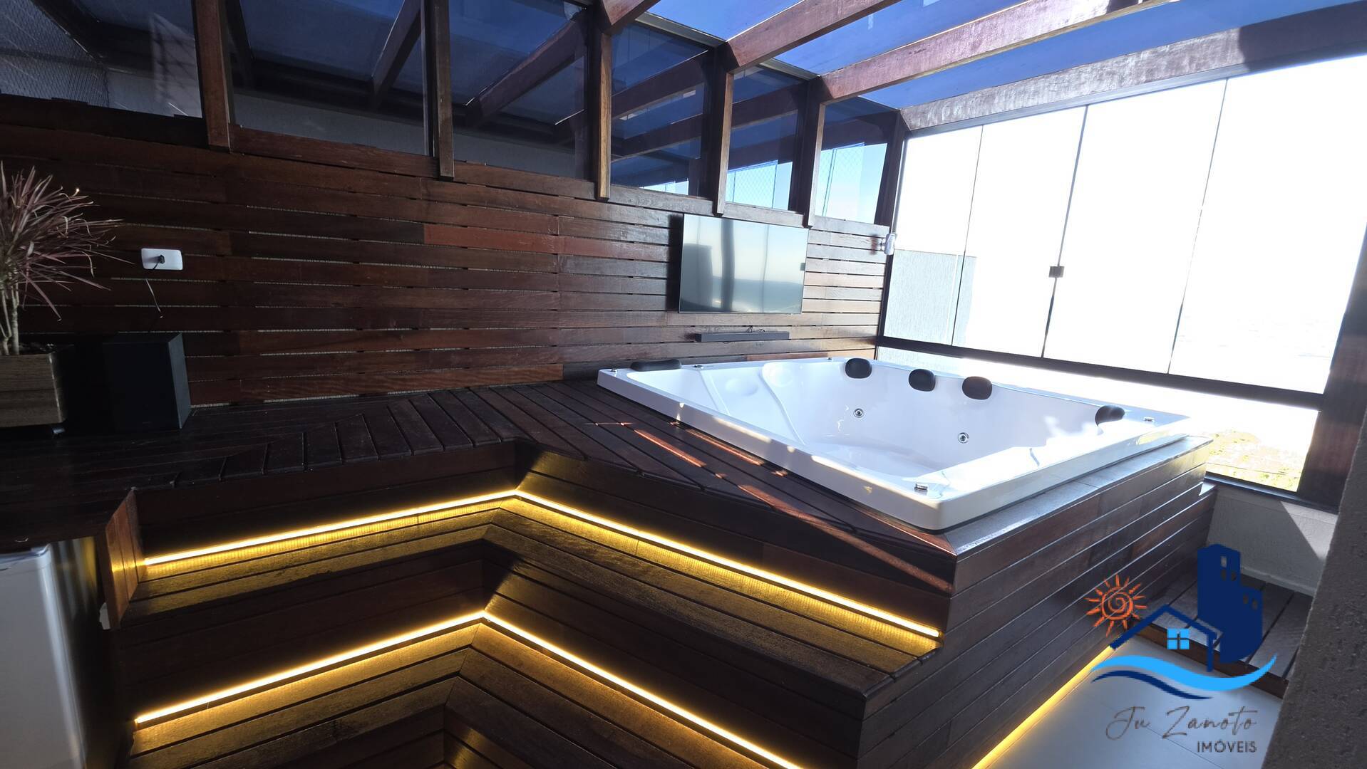 Casa, 4 quartos, 272 m² - Foto 1